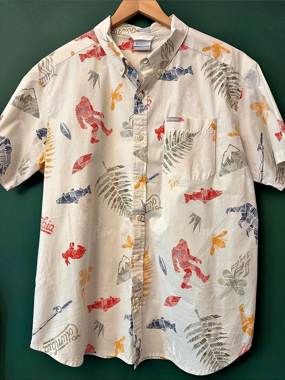 Columbia Summer Inspired Cream Bright Colored Printed Short Sleeve Woven Men XL